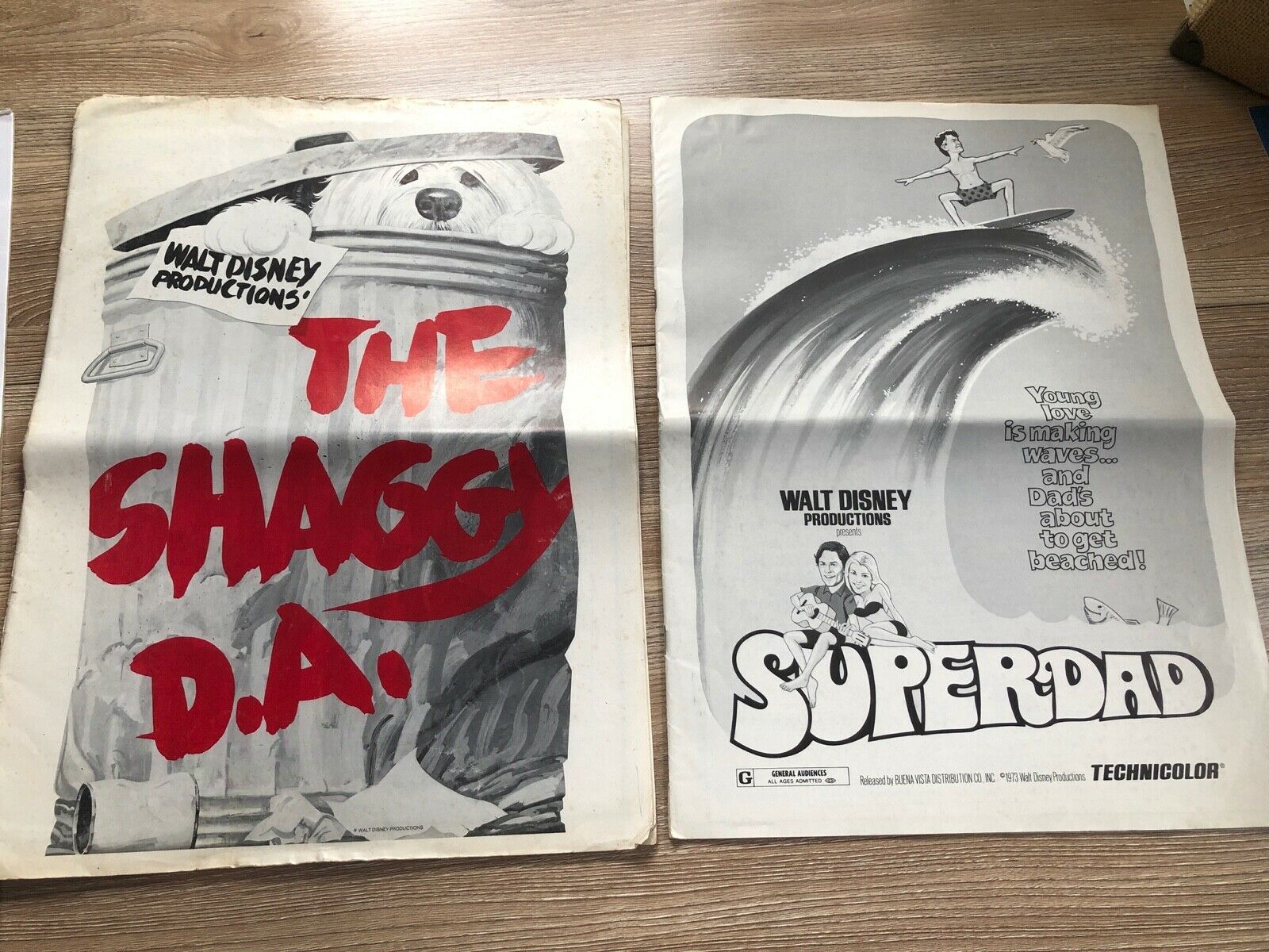 2 Vintage Disney Pressbooks Superdad And The Shaggy D.a. 1973